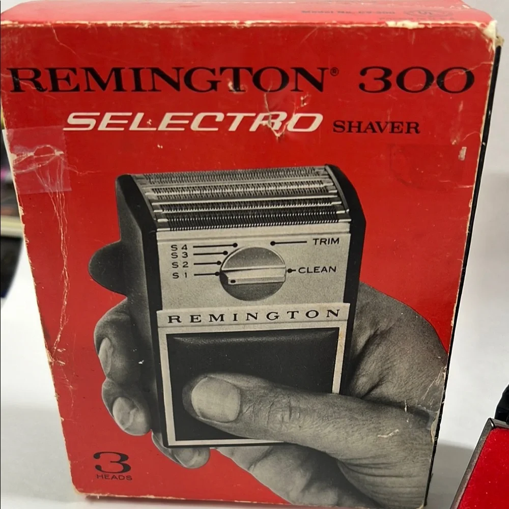Remington 300 Selectro Vintage Shaver - Black and Silver